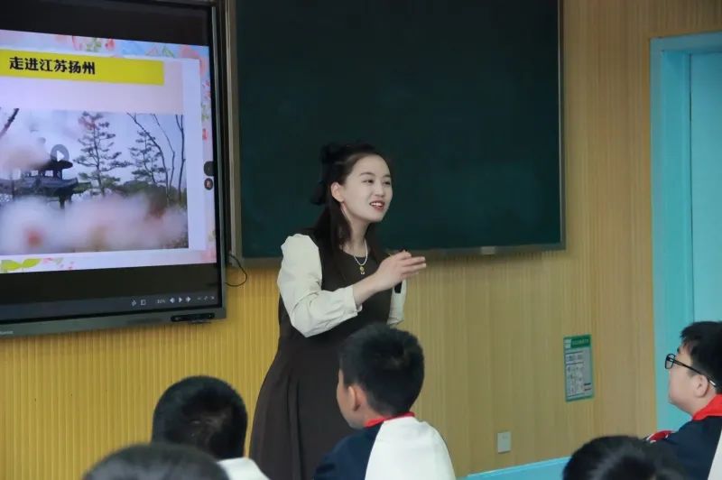 寫讀后感評(píng)課稿_寫讀后感評(píng)課語(yǔ)_稿評(píng)課讀后感寫多少字